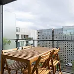 דירה Stylish 3br W Two Balconies