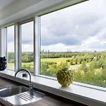 דירה Stylish 3br W Two Balconies *