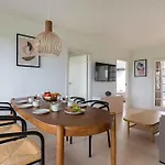Stylish 3br W Two Balconies דירה קופנהגן