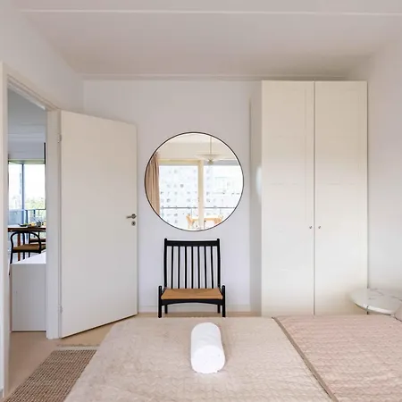 Stylish 3br W Two Balconies コペンハーゲン