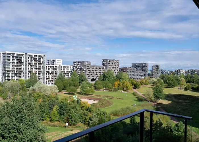 Apartment Stylish 3br W Two Balconies