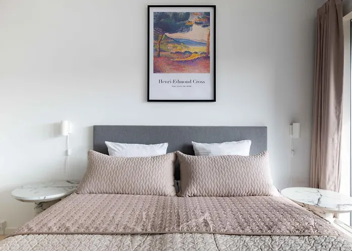 Stylish 3br W Two Balconies * Kopenhagen