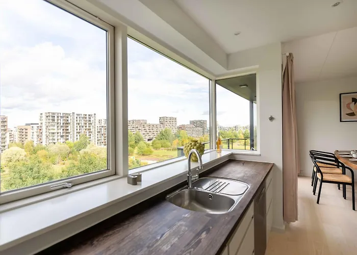 Stylish 3br W Two Balconies Kopenhagen
